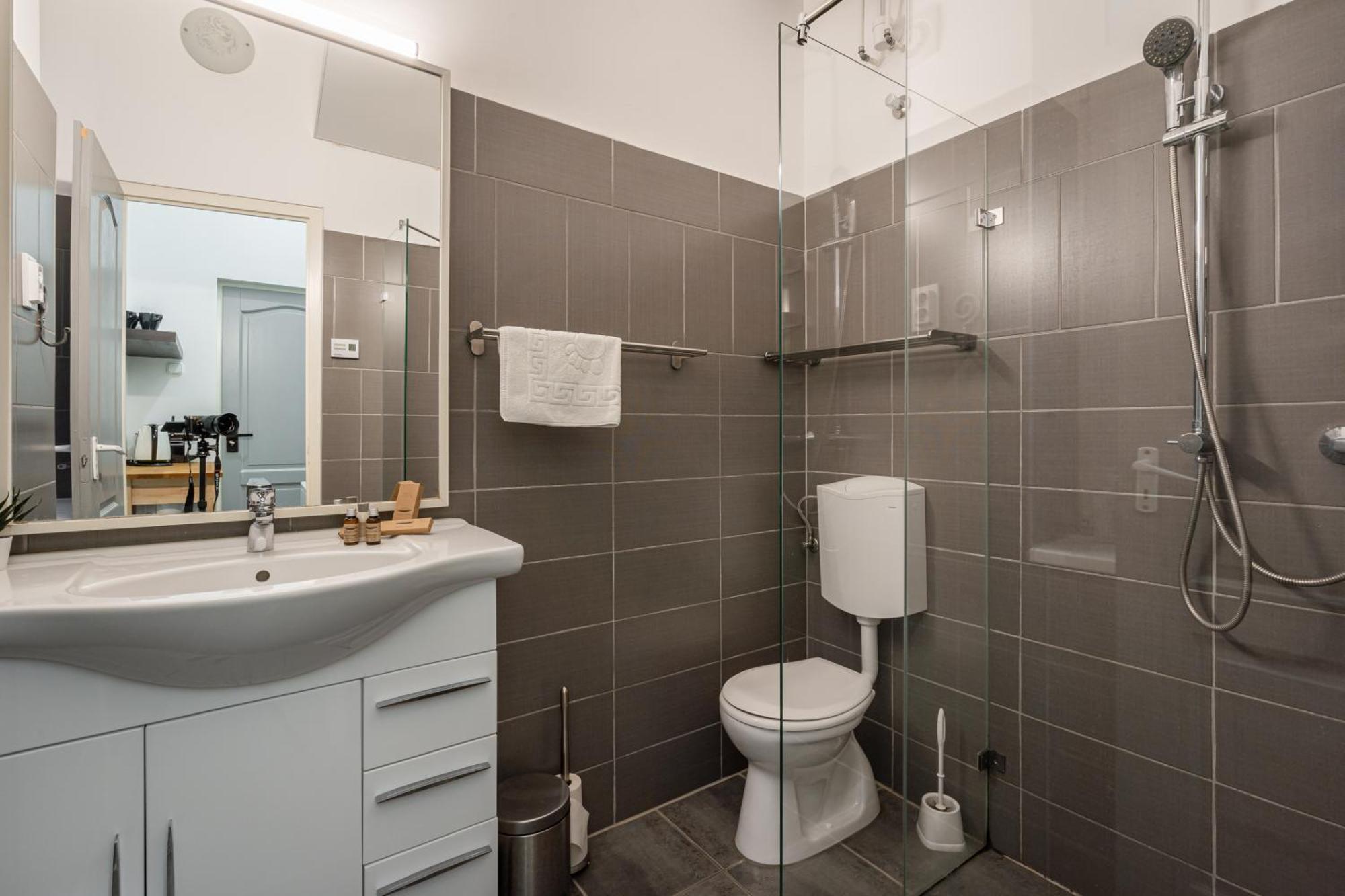 B8 - Grand Boulevard Cozy Apartment - Best Location By Bqa Budapest Habitación foto
